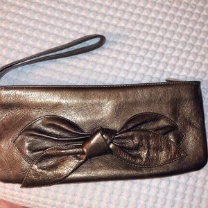 🎄Holiday Deal🎄HOBO wristlet- leather metallic bronze- EUC